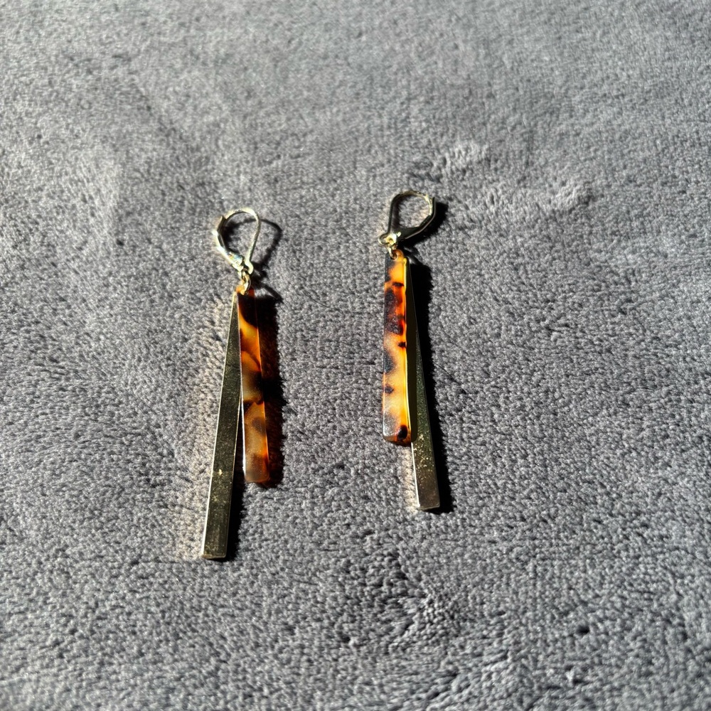 Ralph Lauren Gold and Tortoiseshell Drop Earrings - Picture 3 of 7
